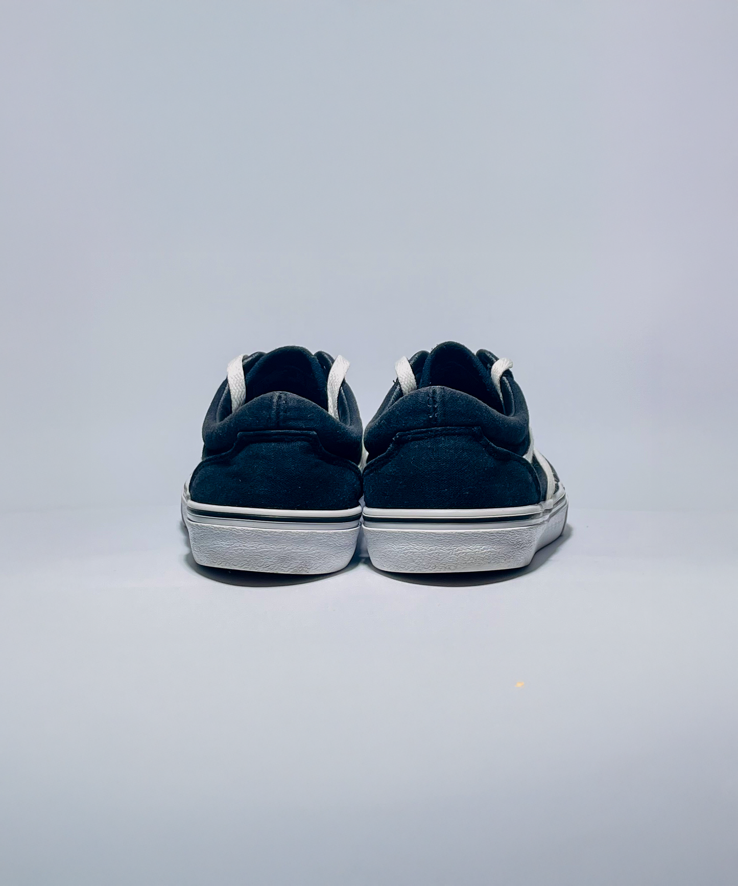 Retro Canvas Sneakers – Black & White Casual Classics