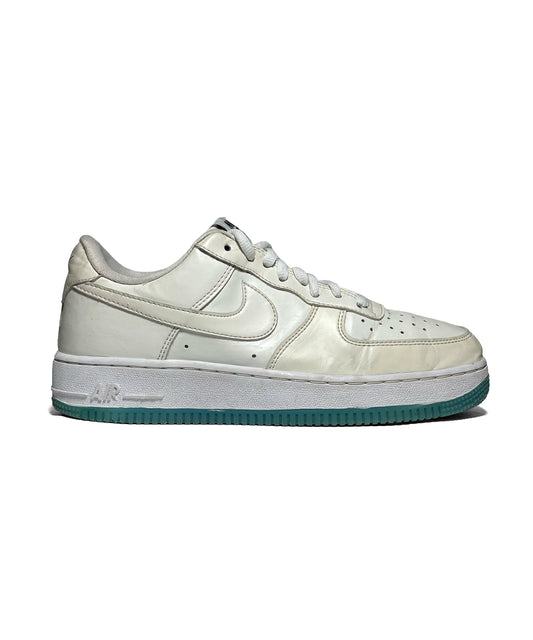 Nike Women Air Force 1 LOW UV Reactive Swoosh